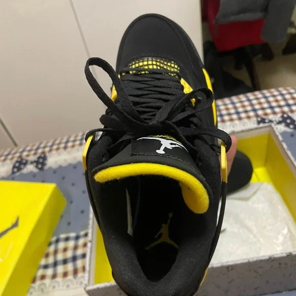 Nike Air Jordan 4 Retro GS Thunder Black and Yellow Shoes